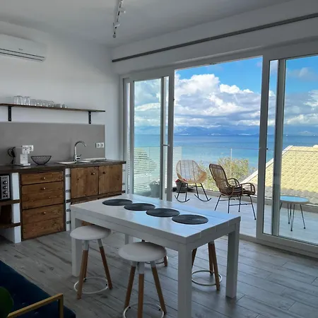 Apartment Greco Mare 99 *